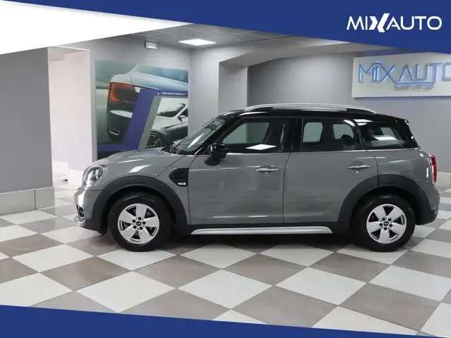 Mini Countryman view 6