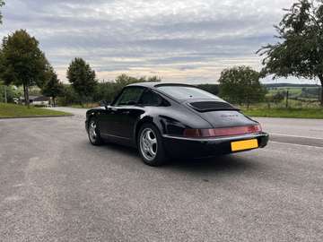 911 Carrera 4
