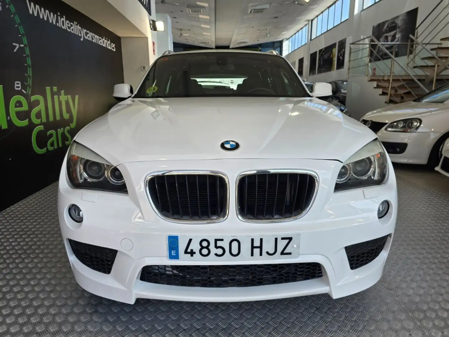 BMW X1 xDrive 20dA Blanco - 2