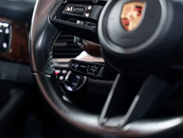 Porsche Panamera view 9