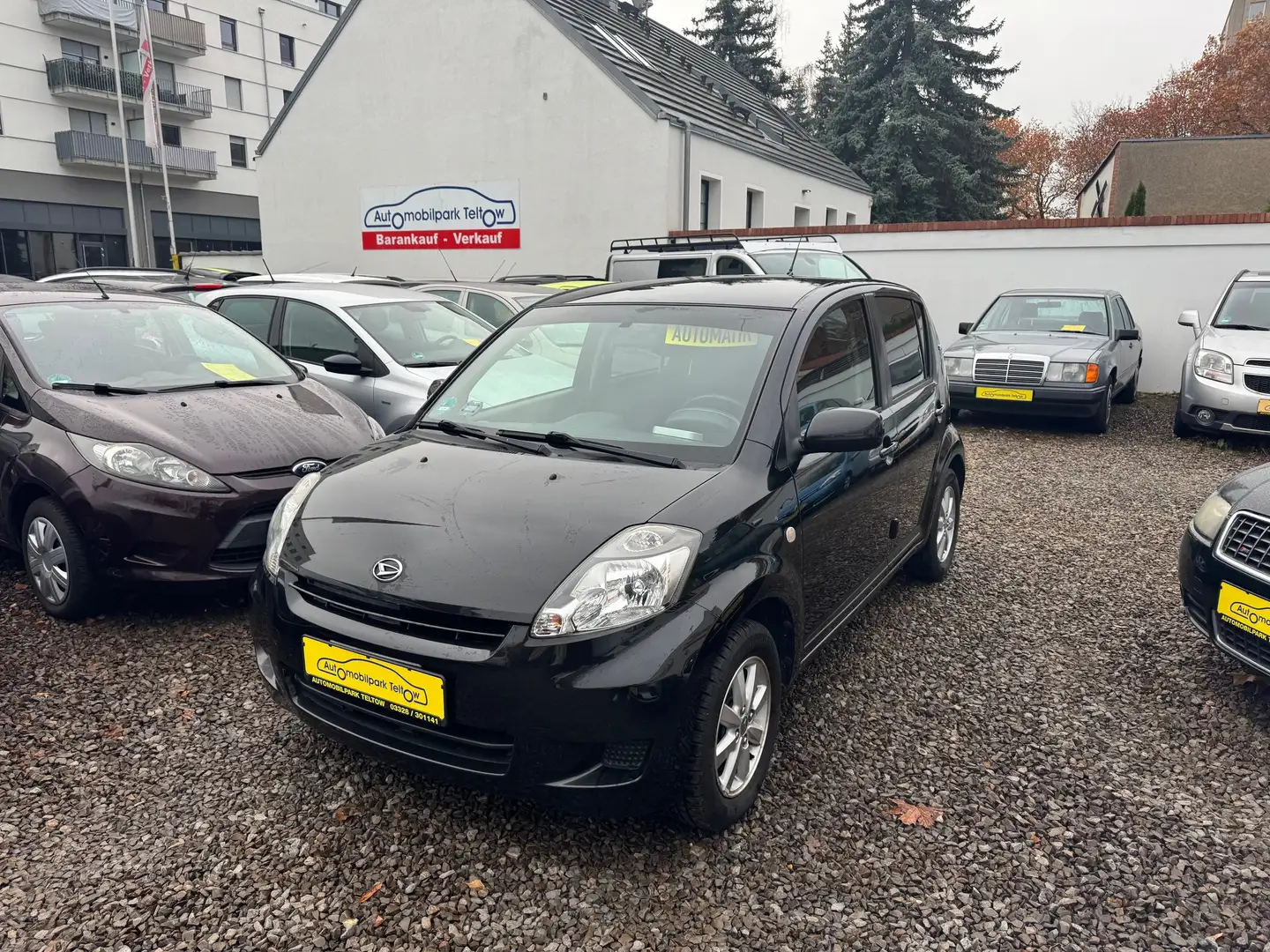 Daihatsu Sirion 1.3 Automatik! Schwarz - 1