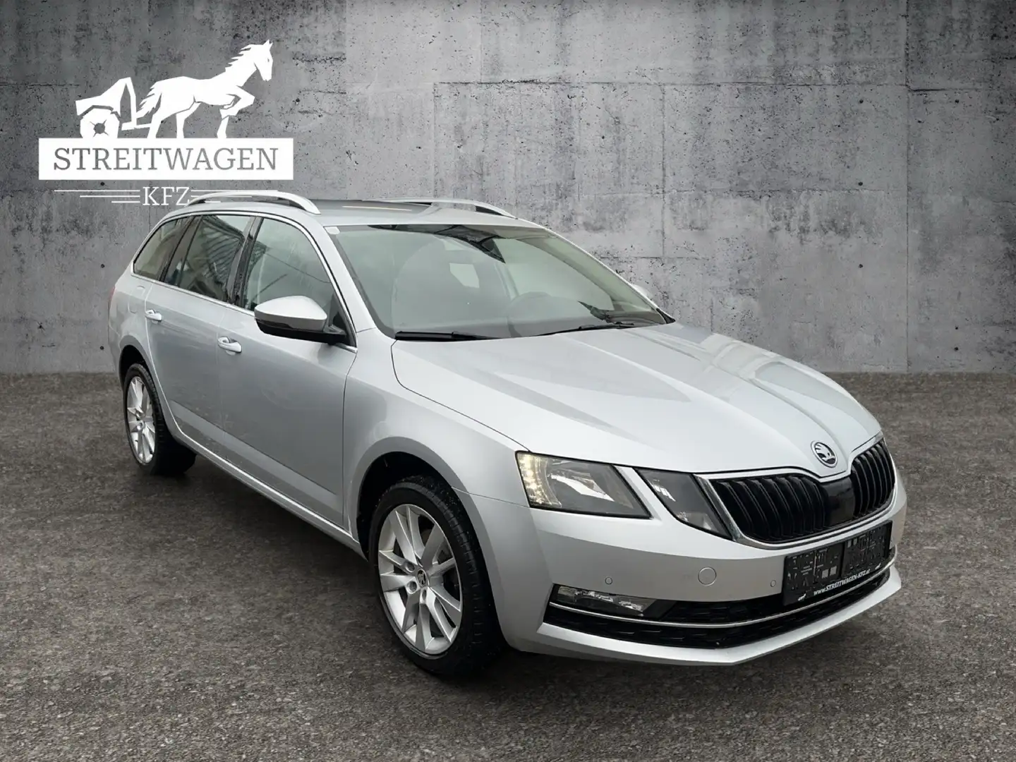 Skoda Octavia Combi Style TDI DSG Sportsitze SHZ NAVI ACC KESSY Silber - 1