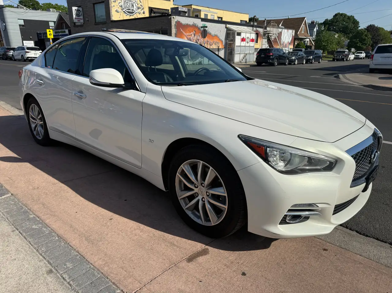 2015 Infiniti Q50
