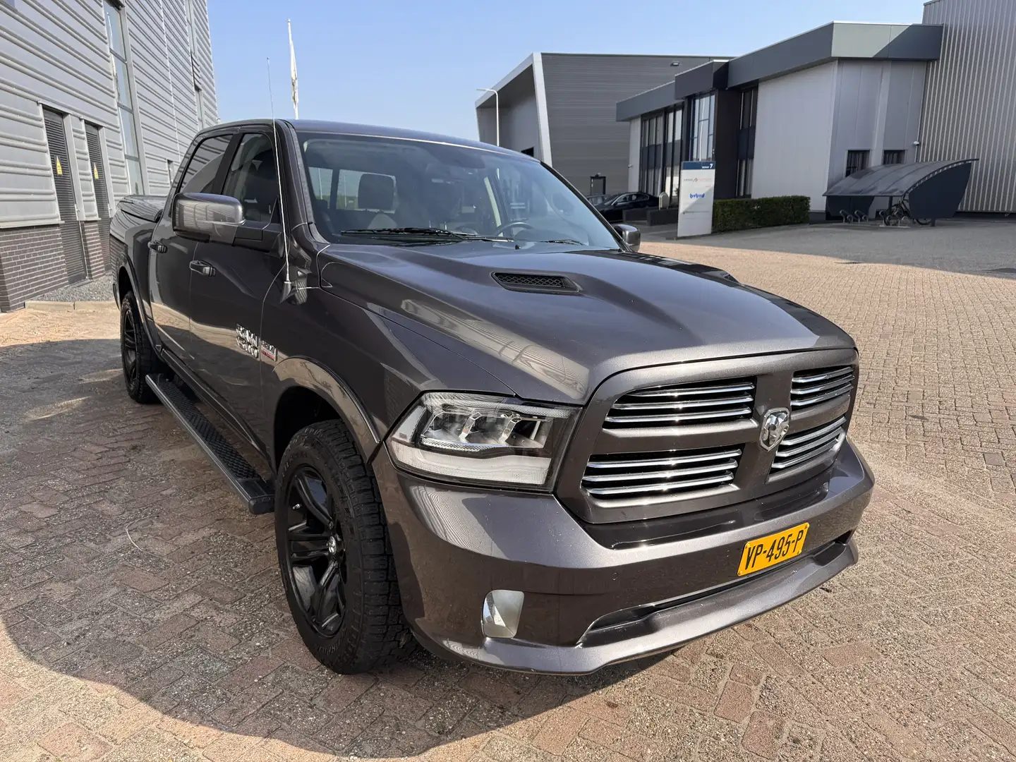 Dodge RAM laramie Gris - 2