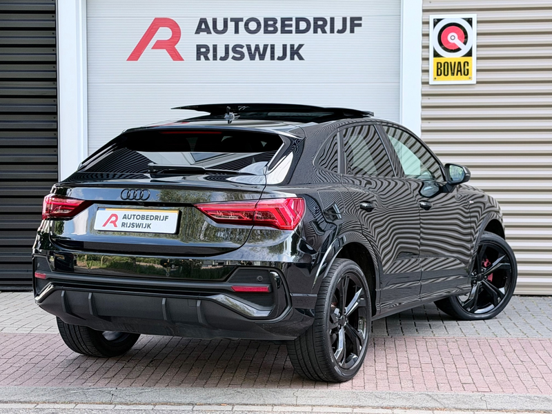 Audi Q3 Sportback 35 TFSI S Edition Pano/Leer/360/Sfeer — photo 4