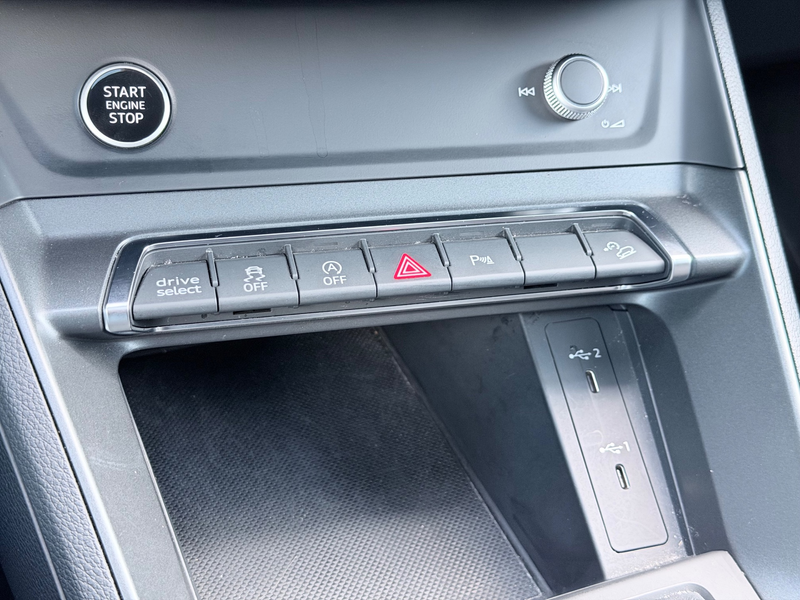 Audi Q3 Sportback 35 TFSI S Edition Pano/Leer/360/Sfeer — photo 19