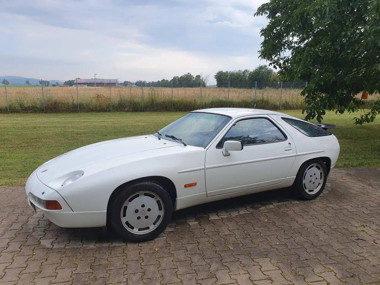 Porsche 928 S 4, foto 1
