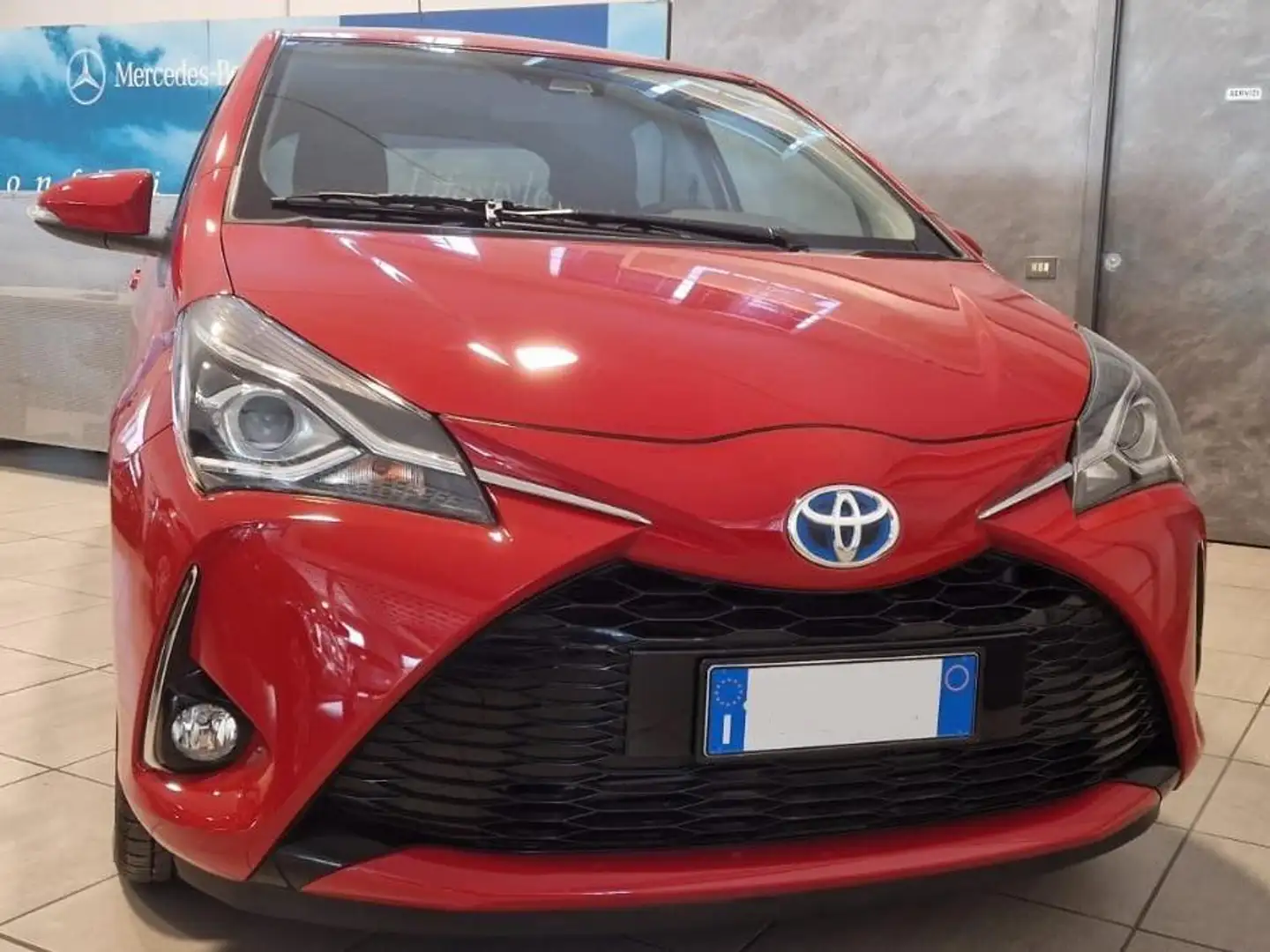 Toyota Yaris Yaris III 2017 5p 1.5h Active my18 Rosso - 1
