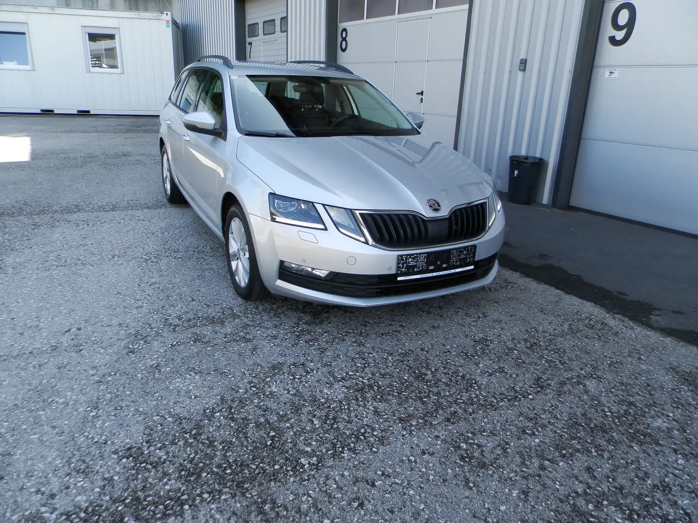 Skoda Octavia Ambition DSG Kombi Silber - 2