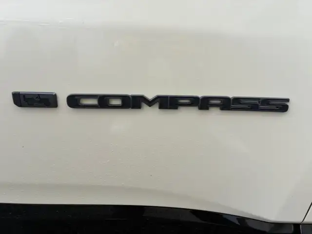 Jeep Compass view 6