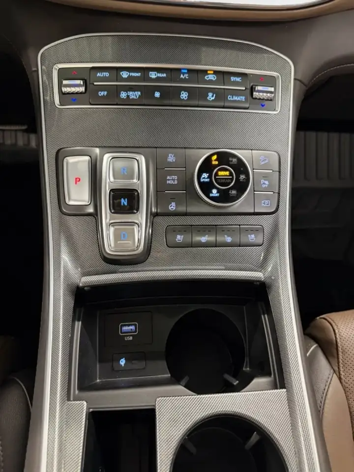 Hyundai SANTA FE снимка Hyundai SANTA FE