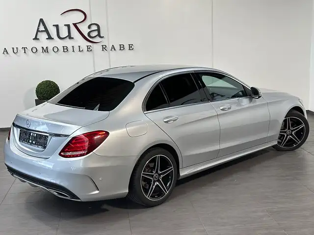 Mercedes-Benz C-Class view 5
