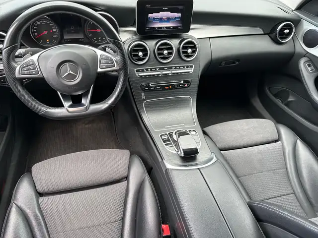 Mercedes-Benz C-Class view 10