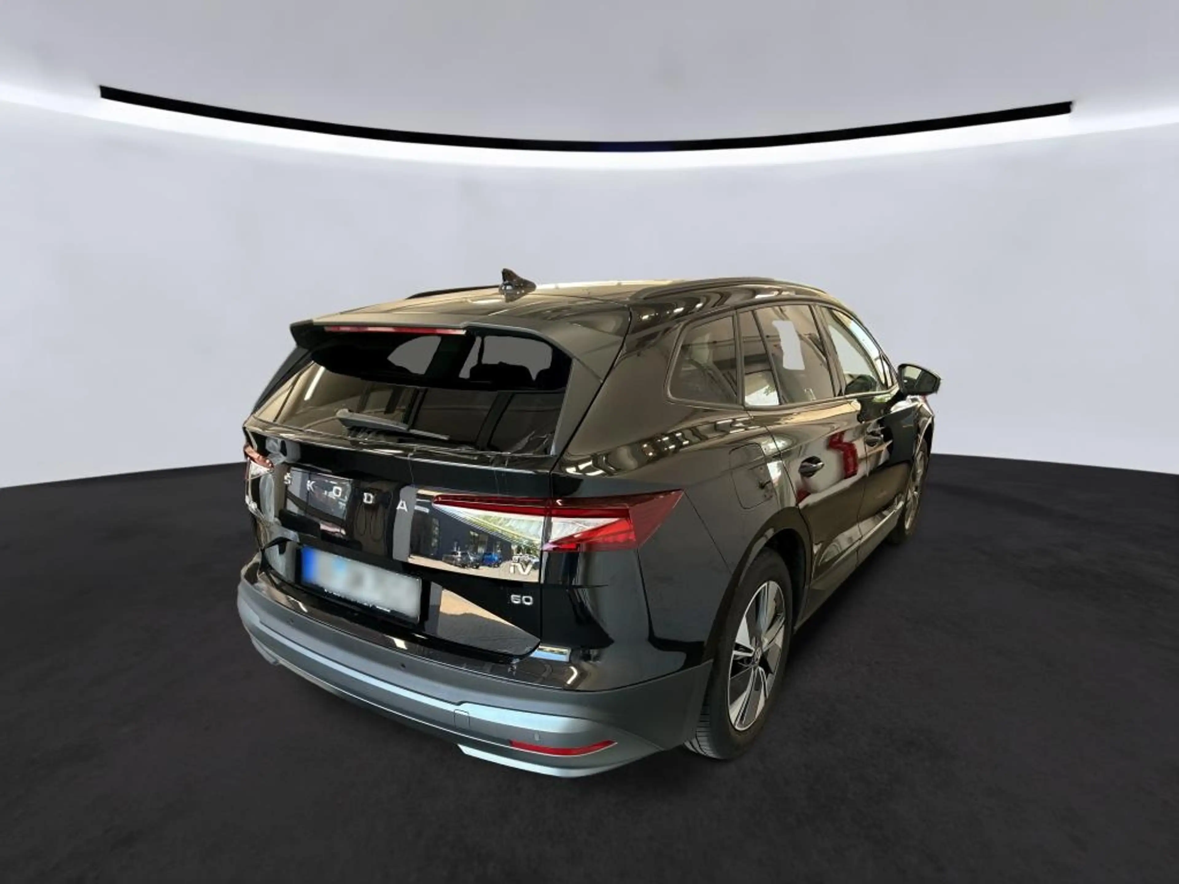 Skoda Enyaq iV 62kWh LOFT +AHK +RKAM +LED +NAVI +ACC +LM +SHZ — photo 5