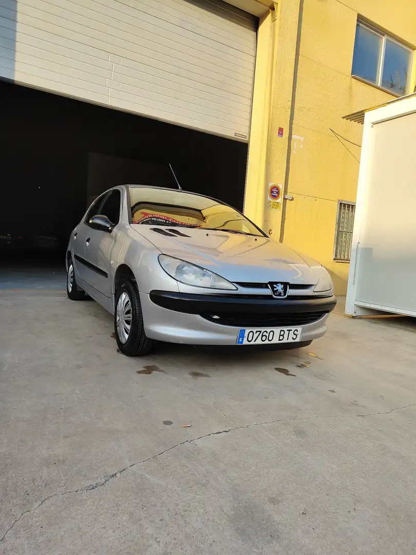Peugeot 206 1.4 XR - 1