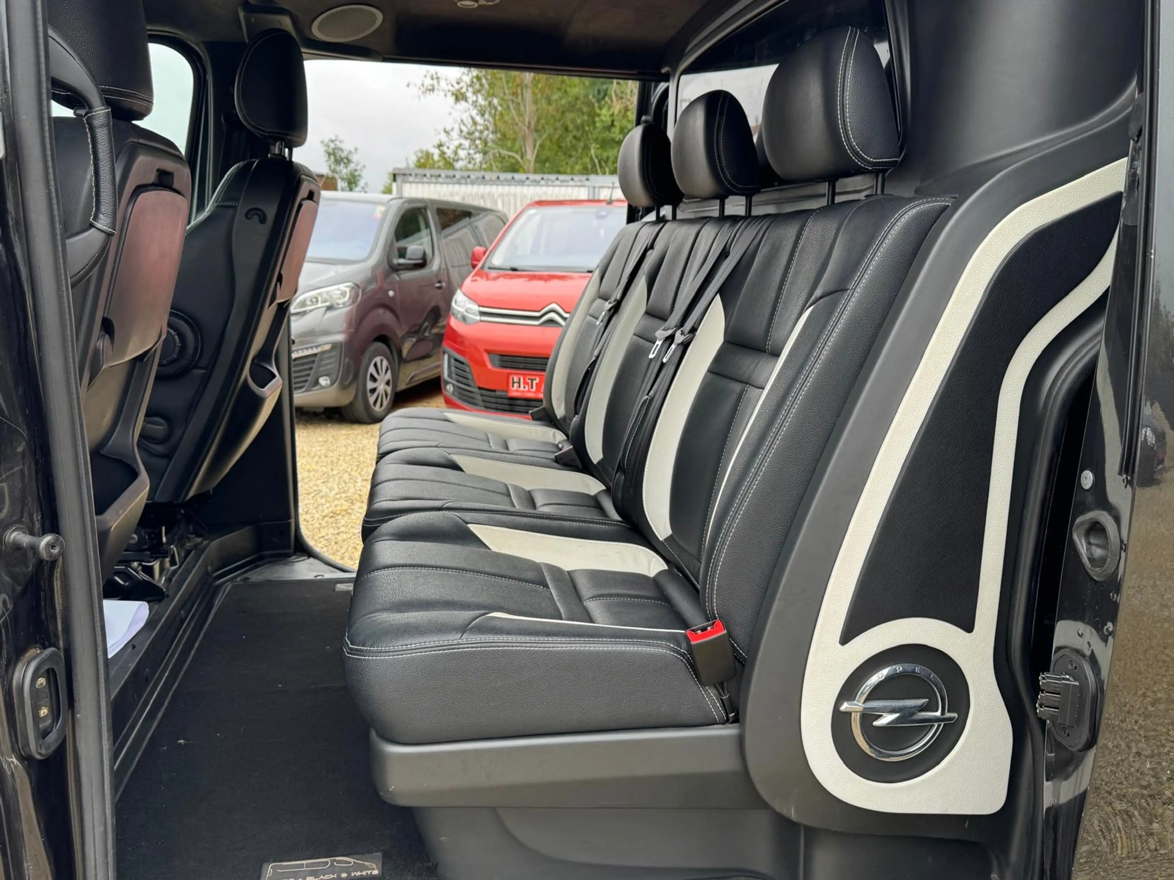 Opel Vivaro 1.6 CDTi L2H1 BiTurbo/Double cabine/Utilitaire/5 places/Garantie — photo 8