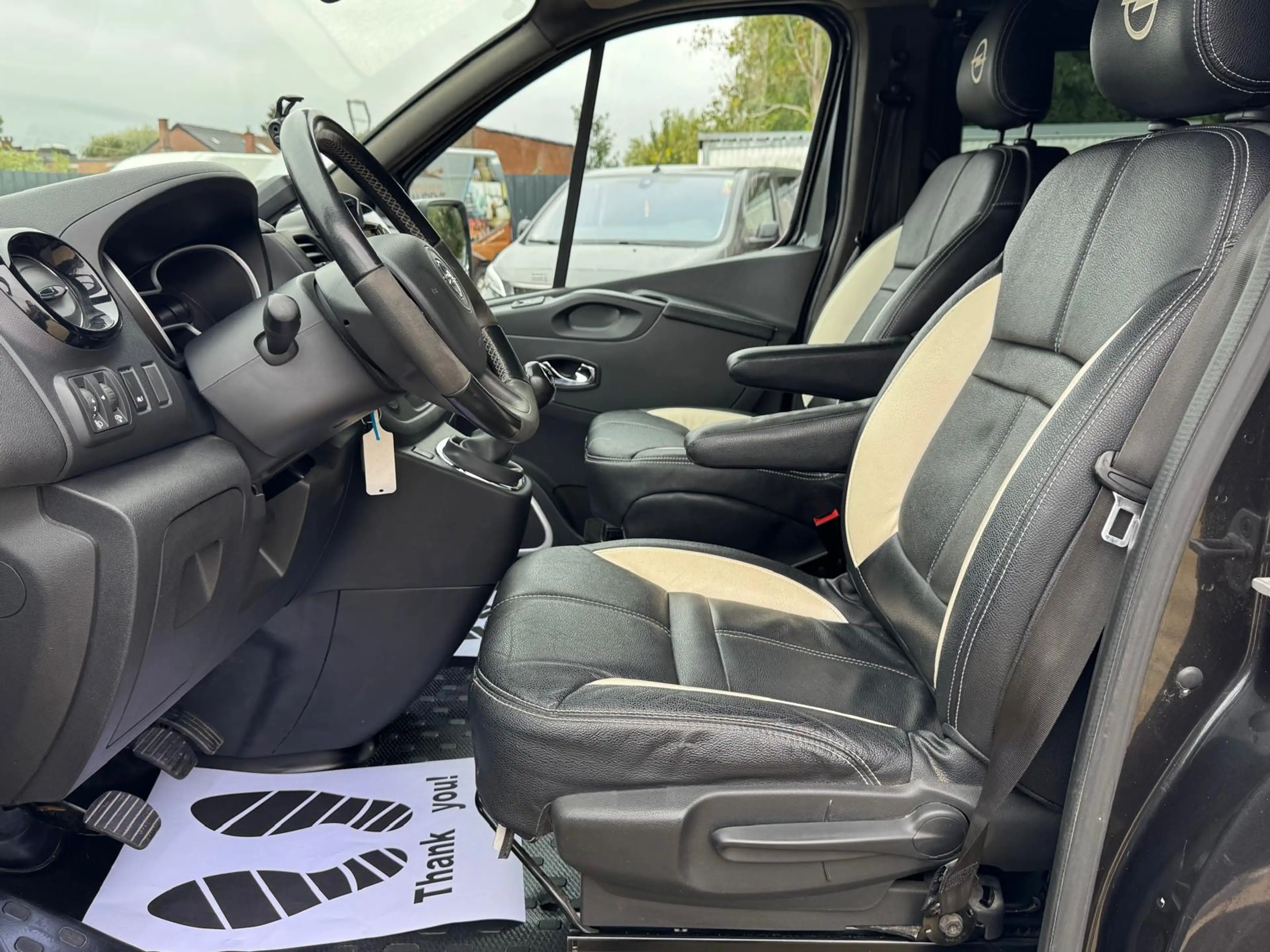 Opel Vivaro 1.6 CDTi L2H1 BiTurbo/Double cabine/Utilitaire/5 places/Garantie — photo 6