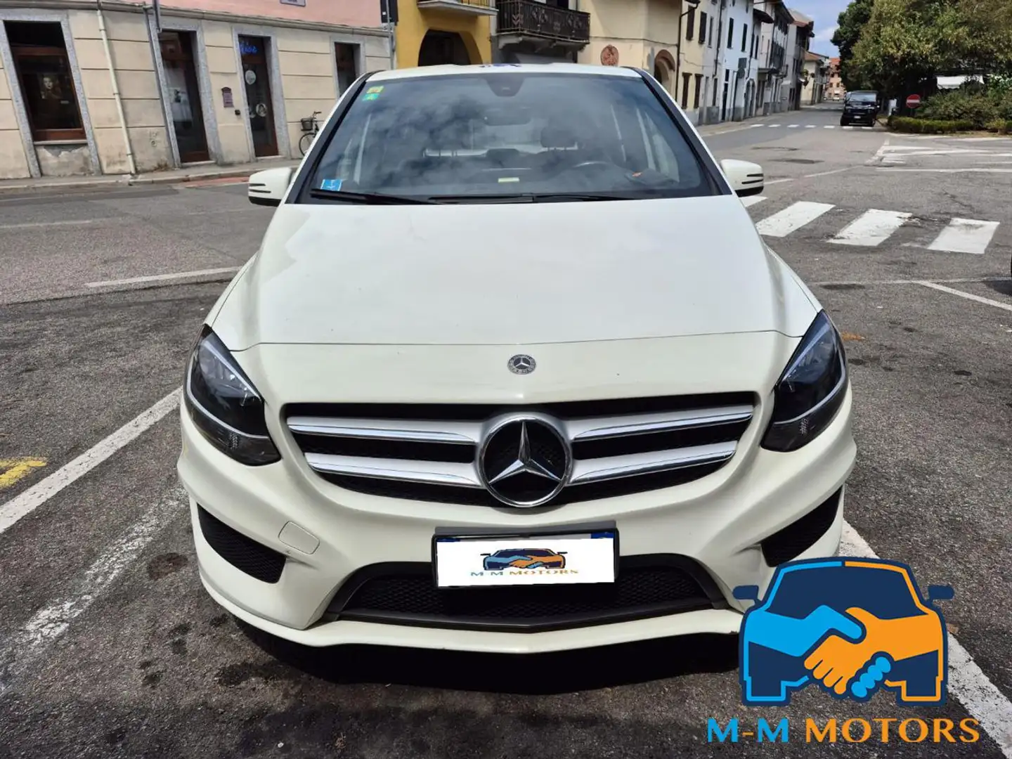Mercedes-Benz B 200 d Automatic PACK AMG Bianco - 2