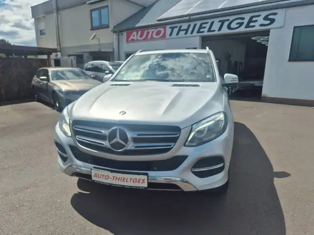 Mercedes-Benz GLE 350 d 4Matic Schiebedach, 8 Fach Bereift