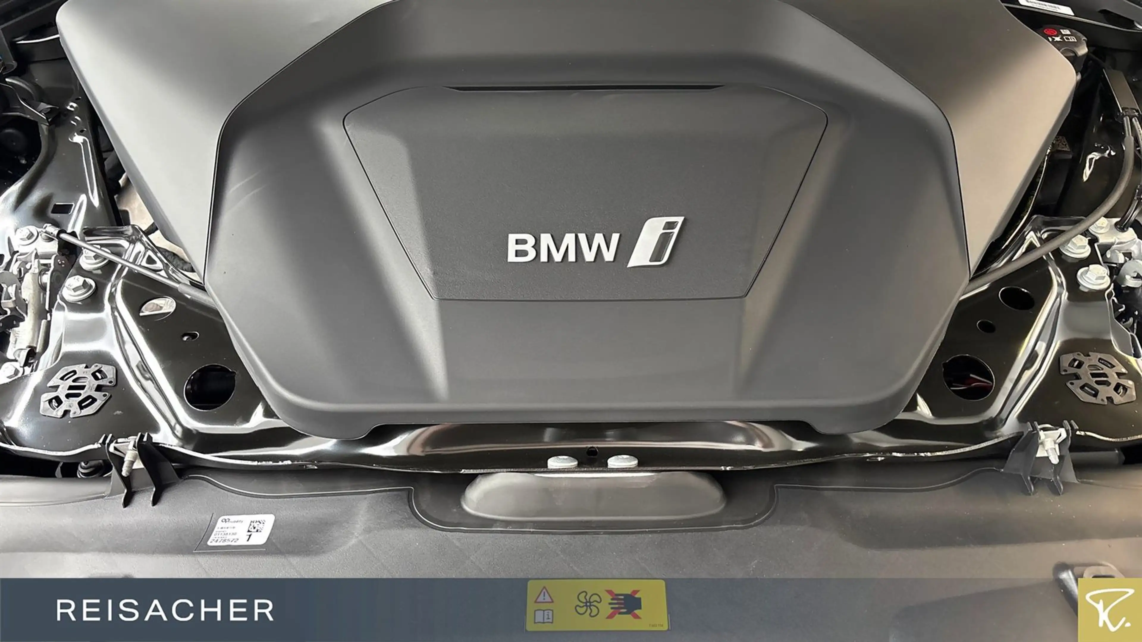 BMW iX2 eDrive20 Sportpaket Laden AC Ladekabel — photo 7
