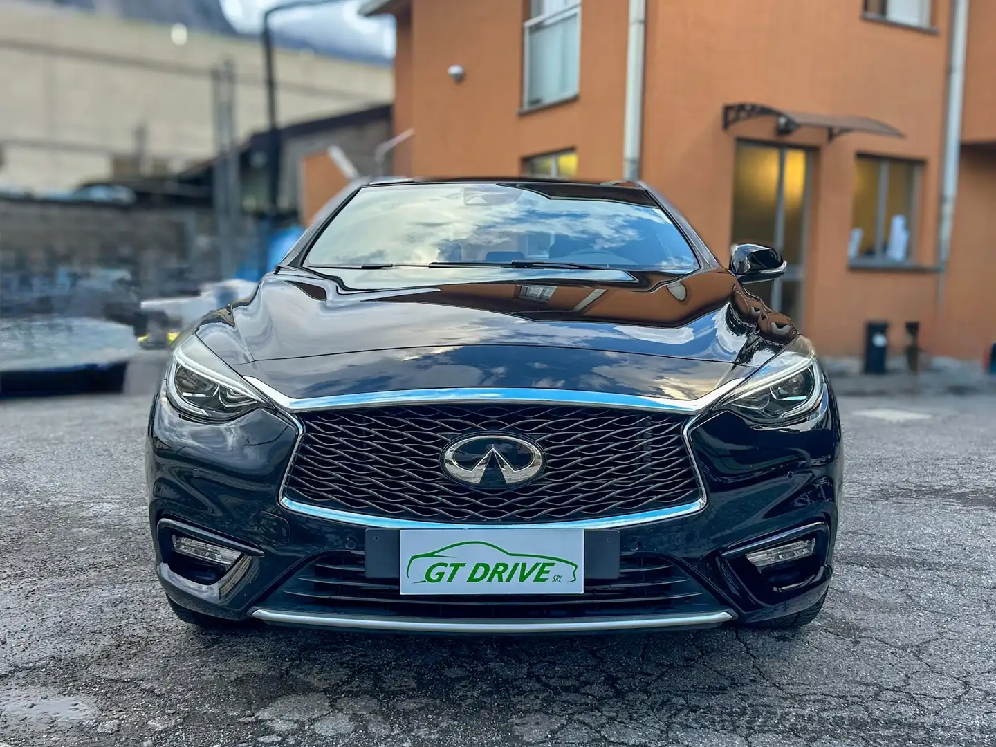 Infiniti Q30 Q30 1.5d Premium City Black 109cv Nero - 2
