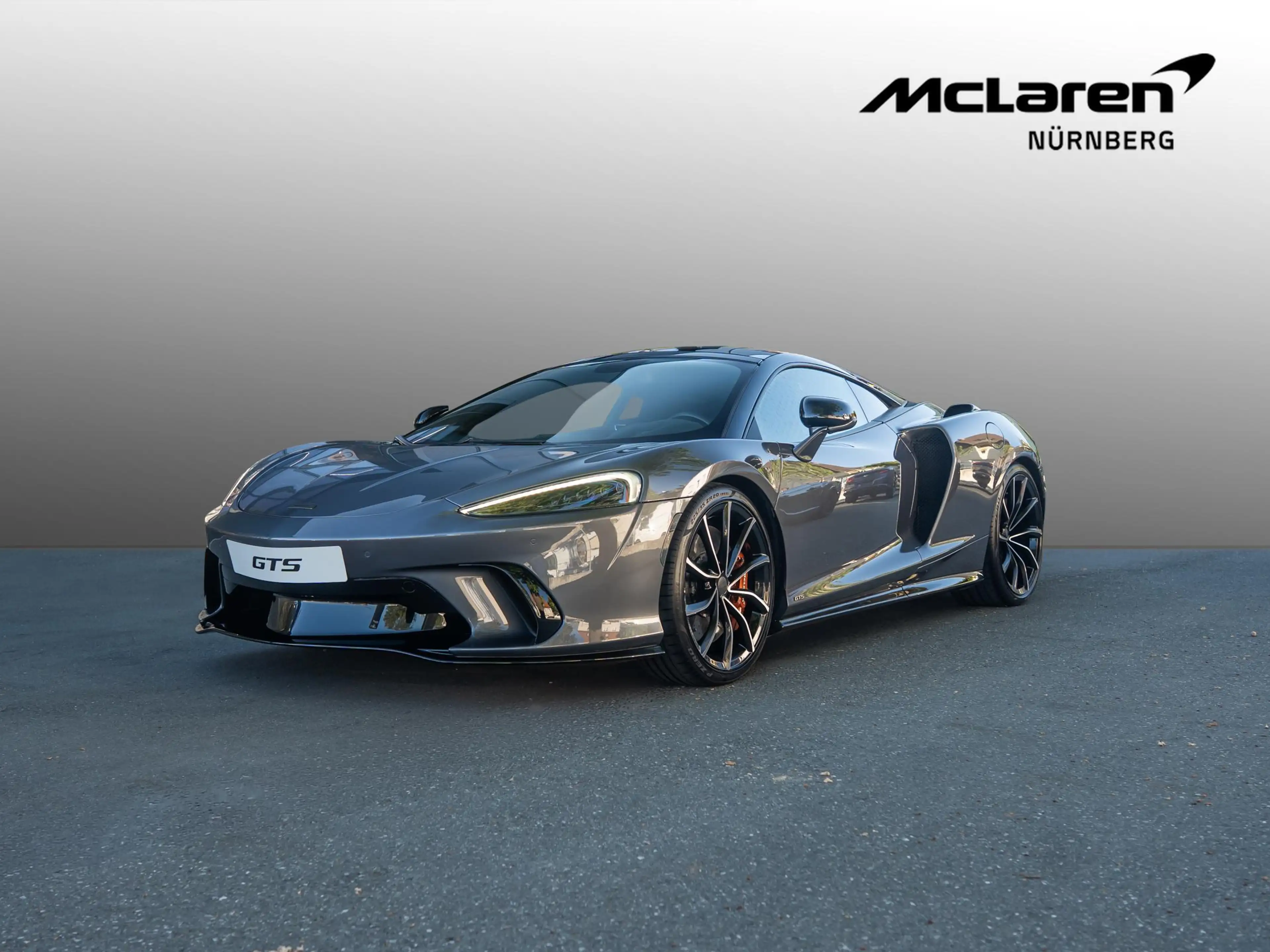 McLaren GTS Perform. | B&W | Carbon | Electrochr. Roof