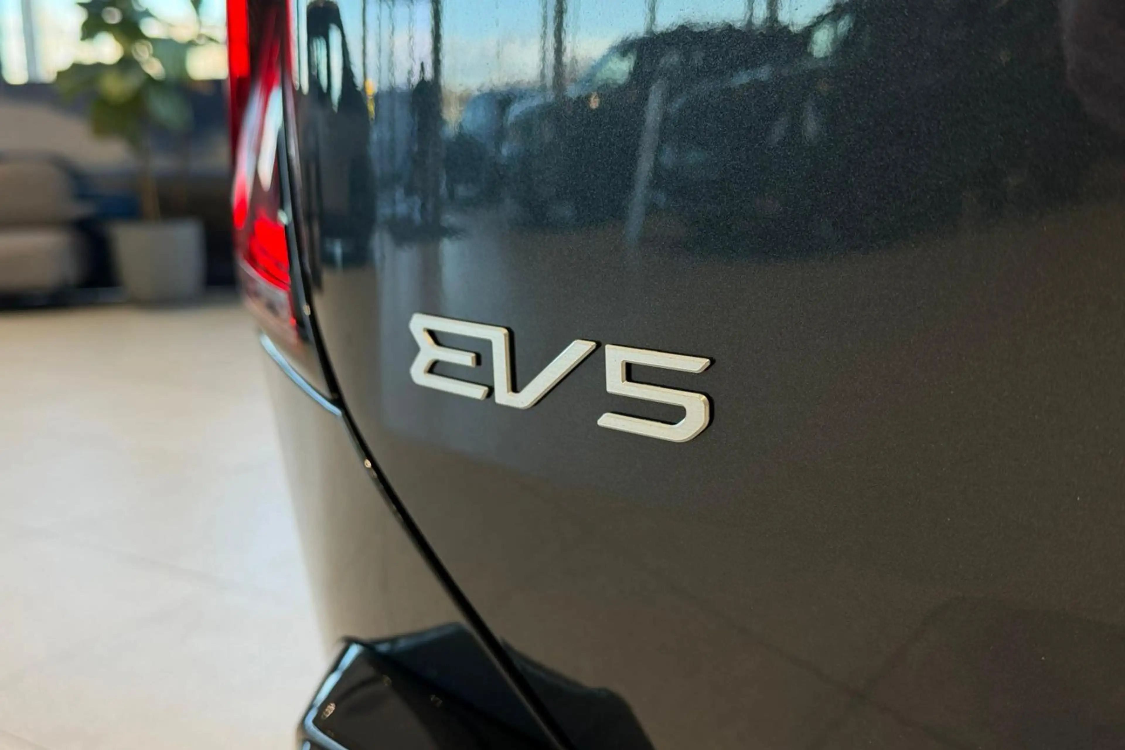 Kia EV5 GT-PlusLine 81.4 kWh | Alleen beschikbaar voor pro — photo 10