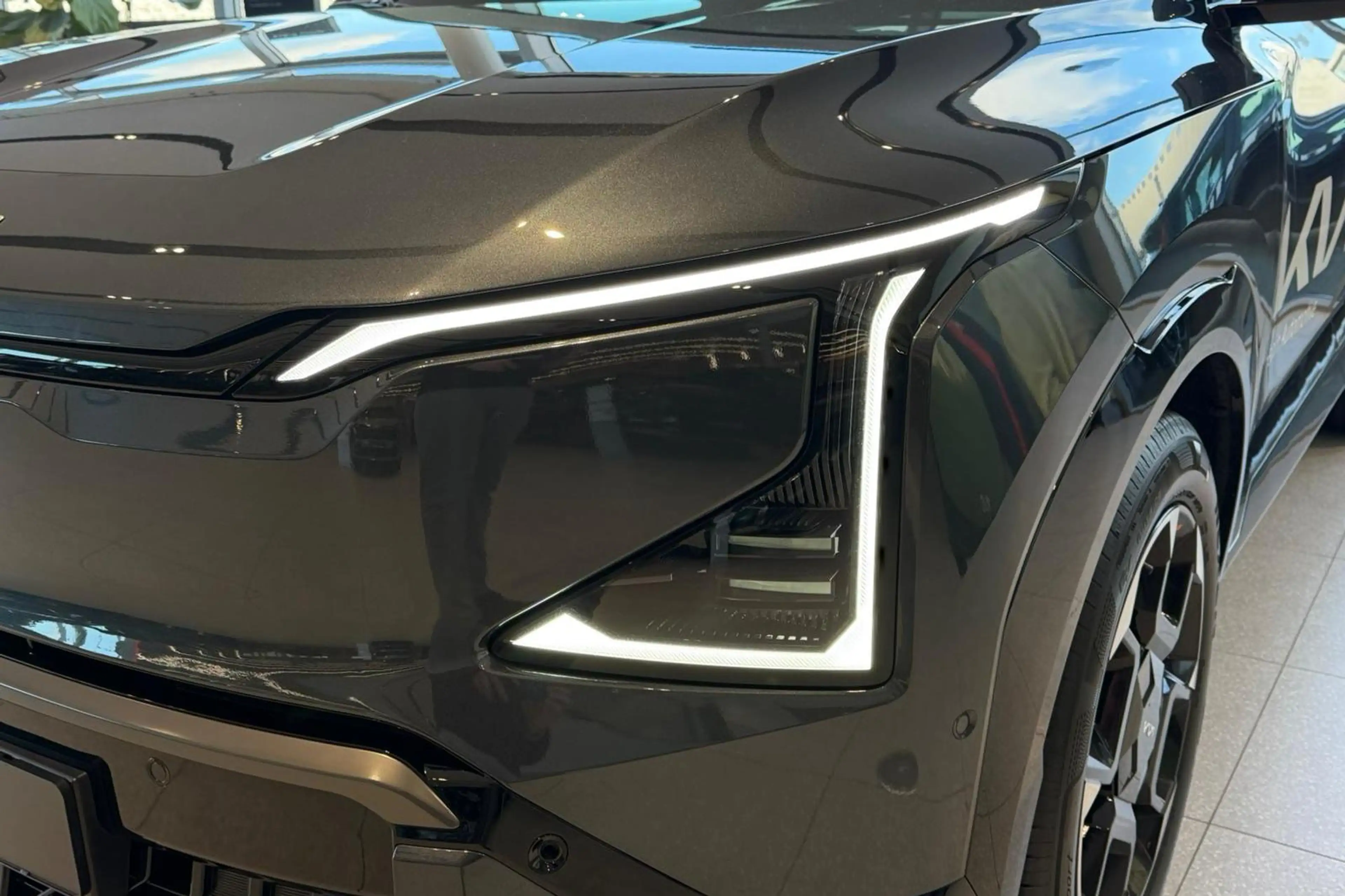 Kia EV5 GT-PlusLine 81.4 kWh | Alleen beschikbaar voor pro — photo 2