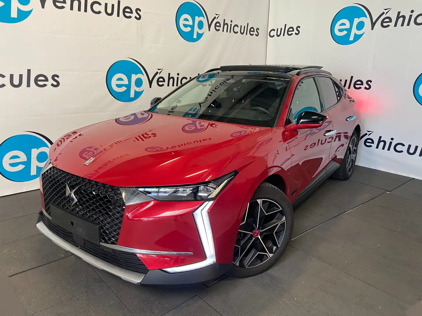 DS Automobiles DS 4 CROSS 1.5 B-HDI 130 EAT8 OPERA Rouge - 1