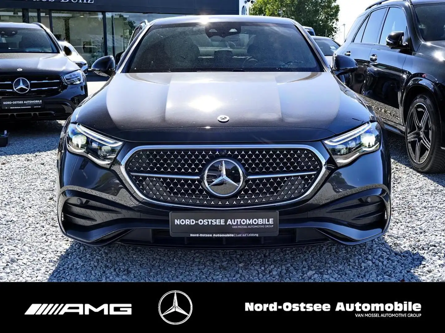Mercedes-Benz E 220 d AMG PANO BURMESTER NIGHT Grijs - 2