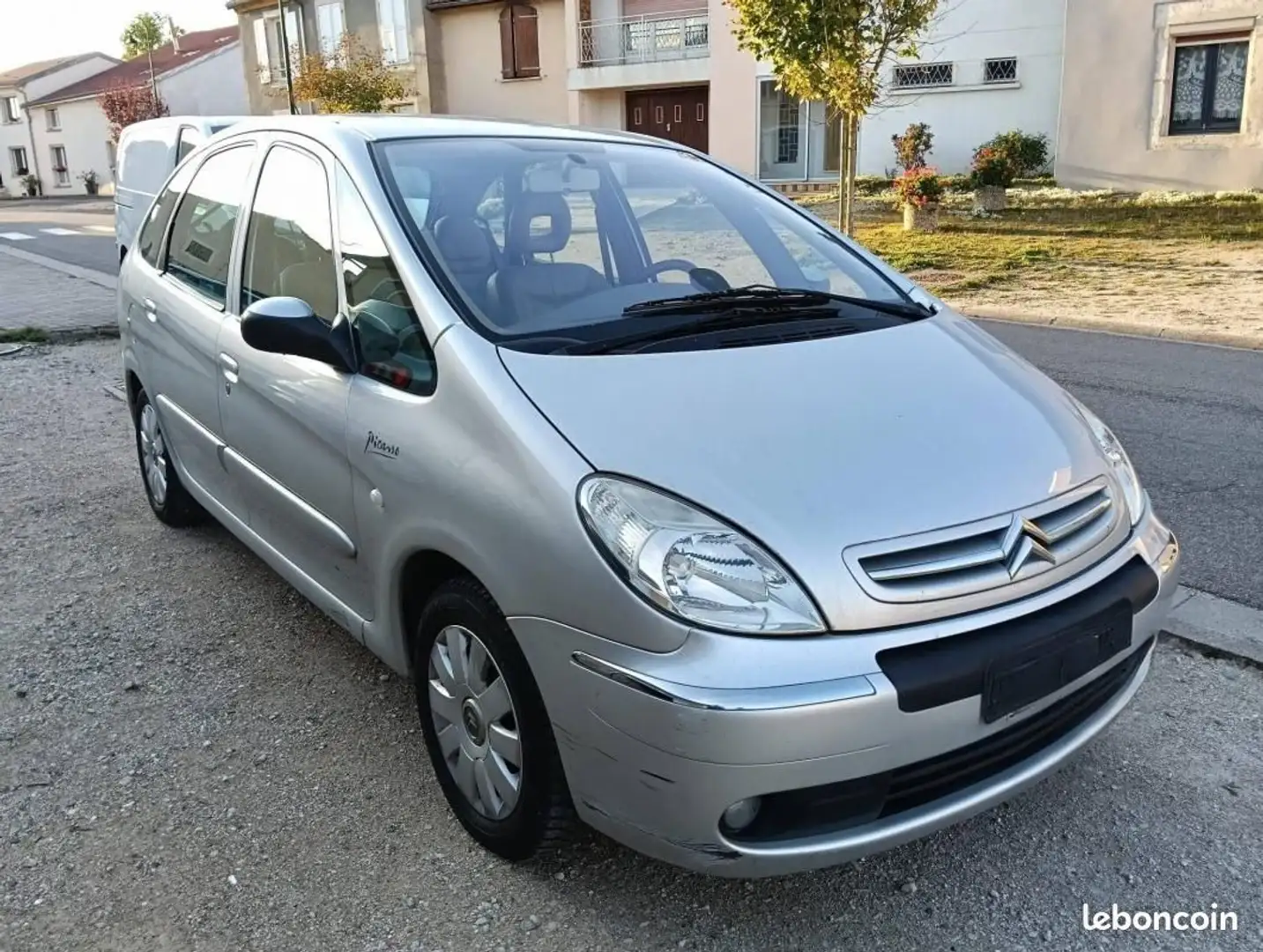 Citroen Xsara Picasso Citroën 2.0 16v Exclusive Boite Automatique Révisé & garantie 12 mois Kit distribut... Grijs - 1