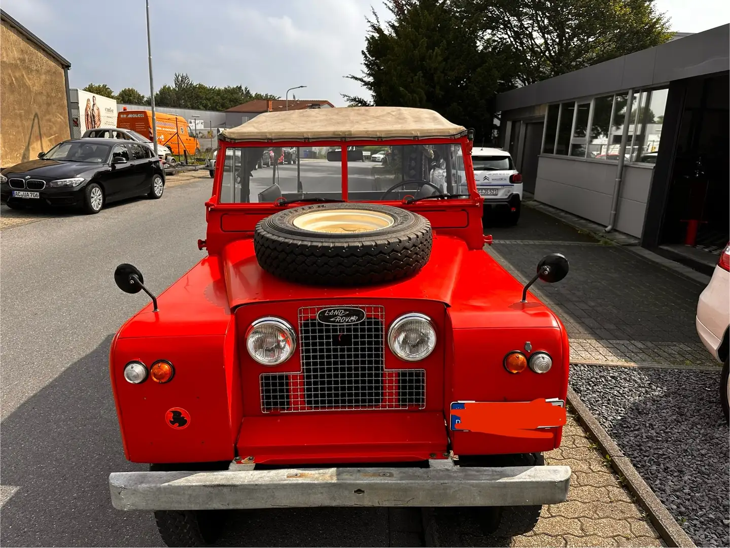 Land Rover Defender L88 ex Feuerwehr Rot - 2