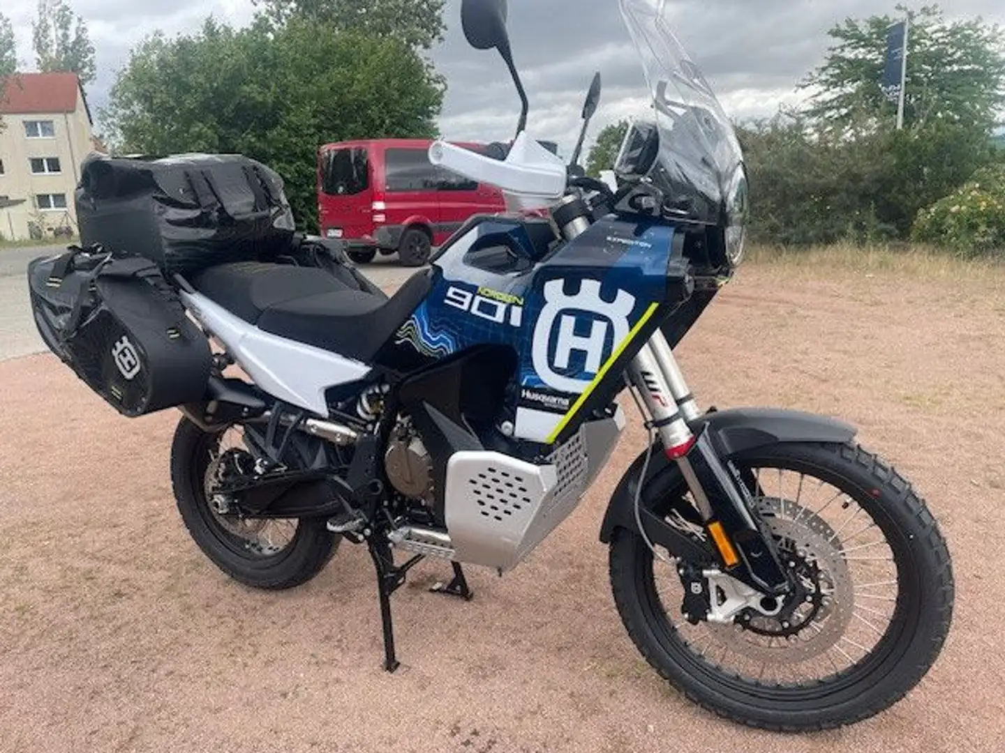 Husqvarna 901 NORDEN EXPEDITION MY24 Schwarz - 2