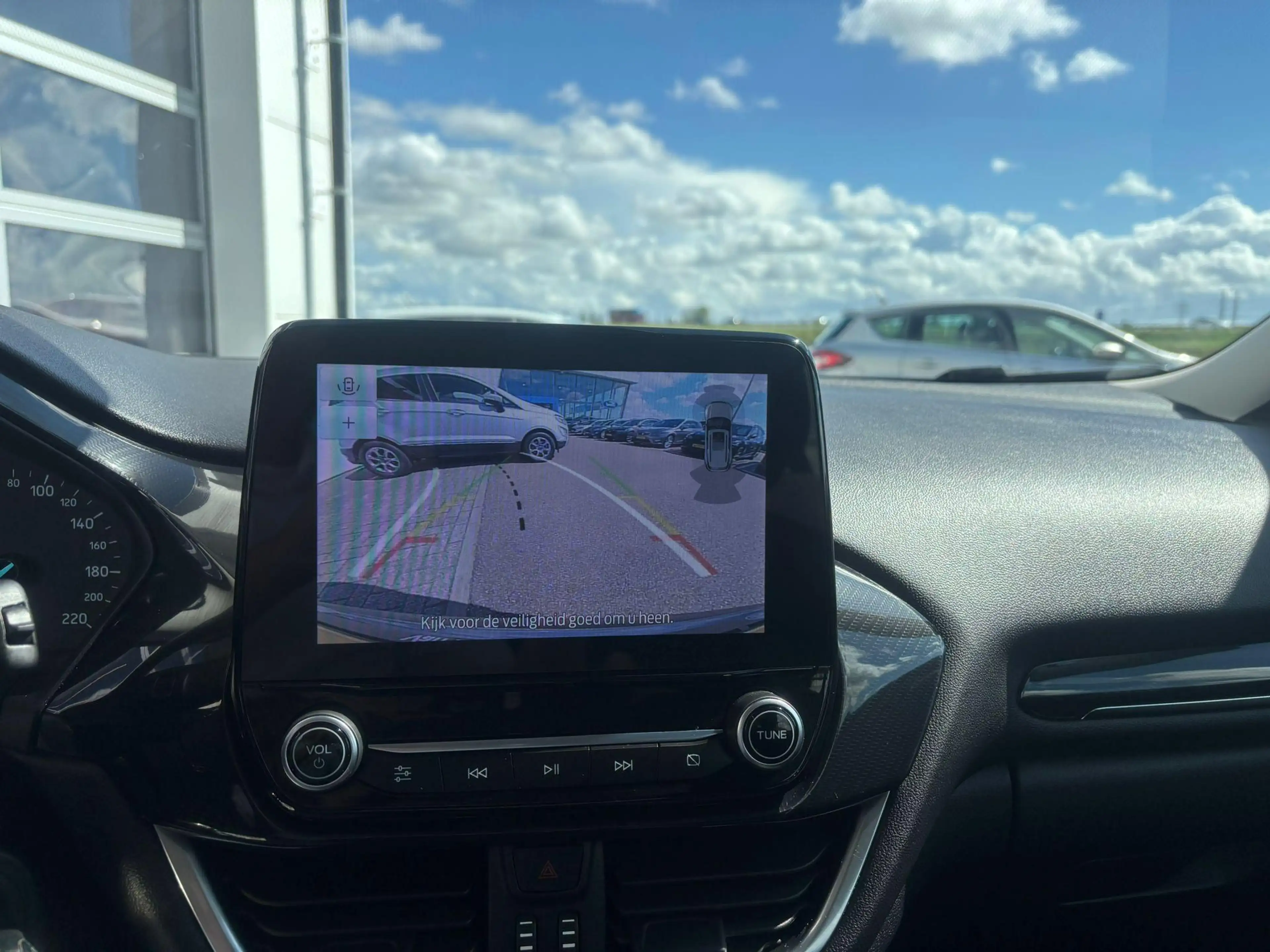 Ford Puma 1.0 EcoBoost Hybrid Titanium — photo 14