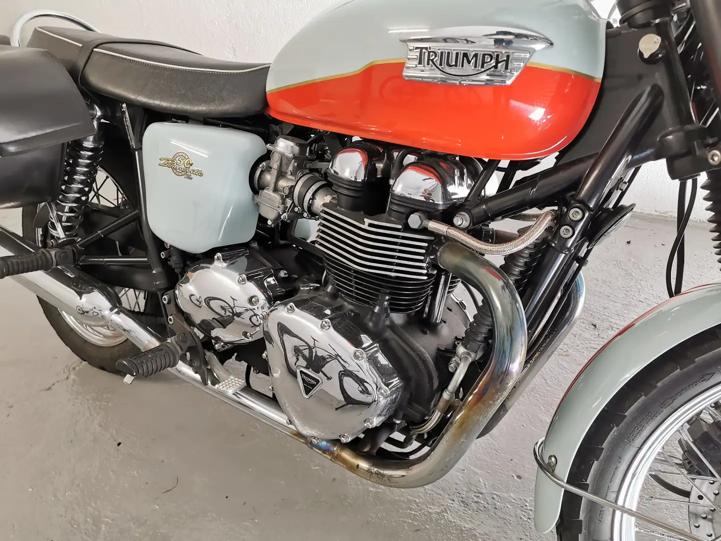 Triumph Bonneville T100 Limited Edition Naranja - 1