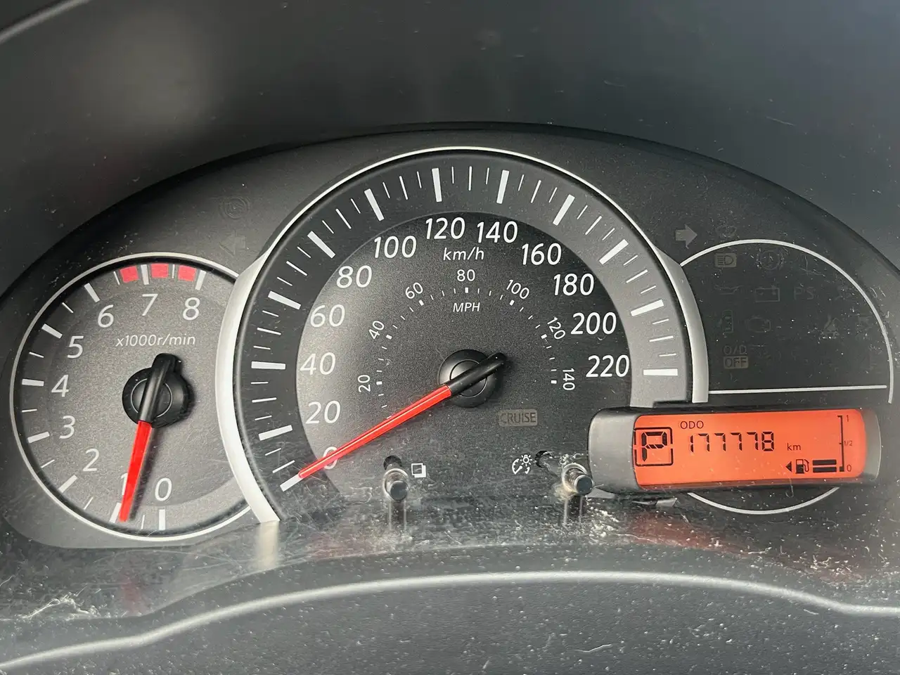 Nissan Micra снимка Nissan Micra