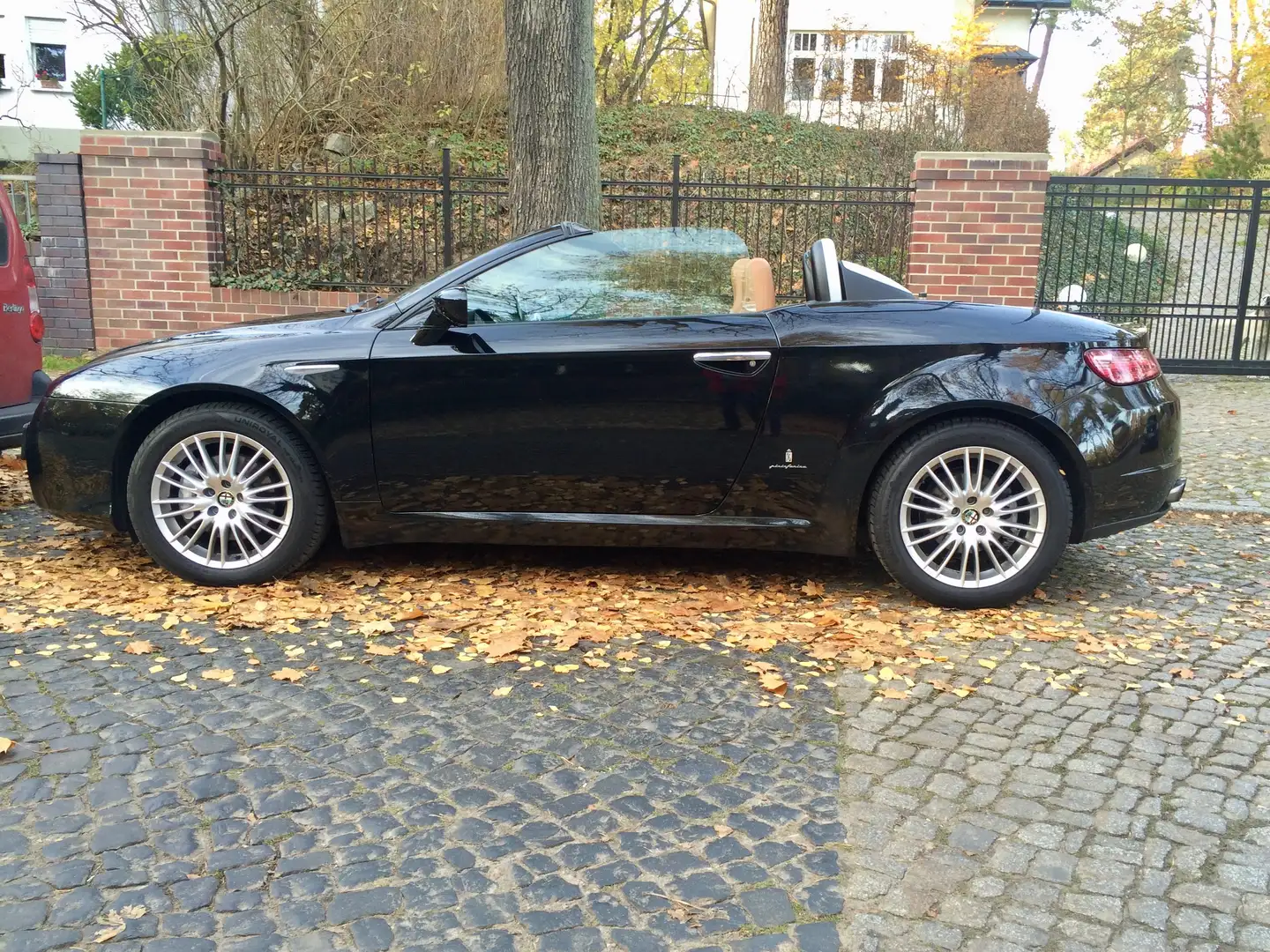 Alfa Romeo Spider Spider 2.2 JTS 16V Black - 1