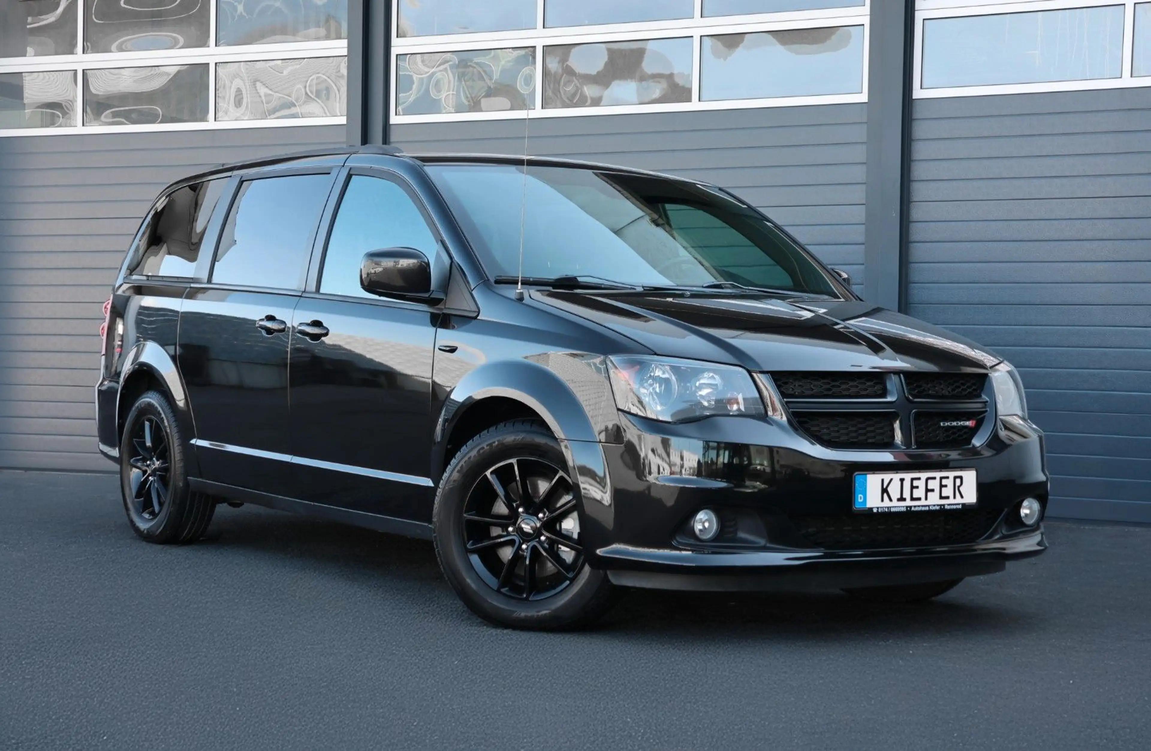 Dodge Grand Caravan 3.6 GT/7-Sitzer/SHZ/LHZ/KAMERA/R17