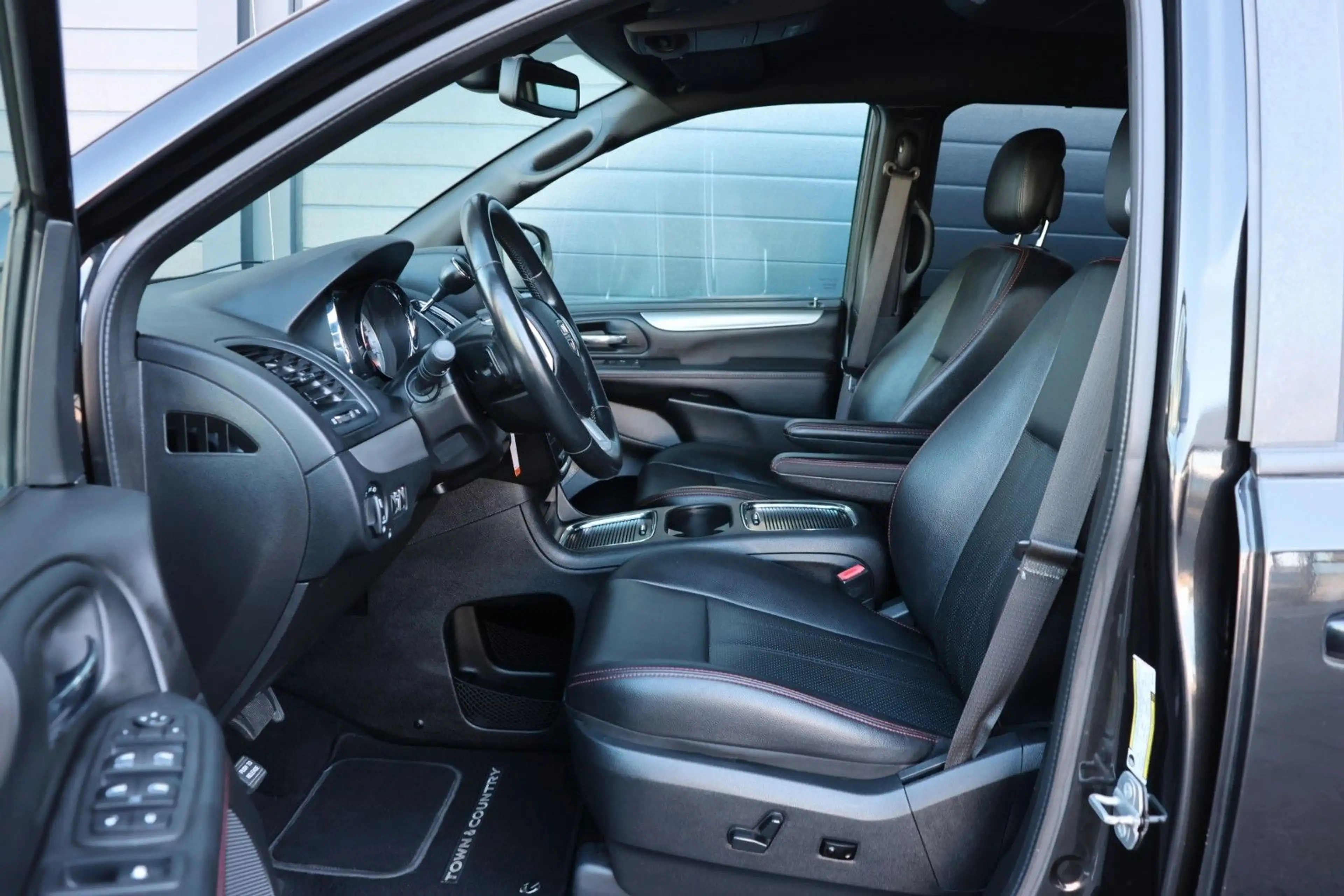 Dodge Grand Caravan 3.6 GT/7-Sitzer/SHZ/LHZ/KAMERA/R17 — photo 13