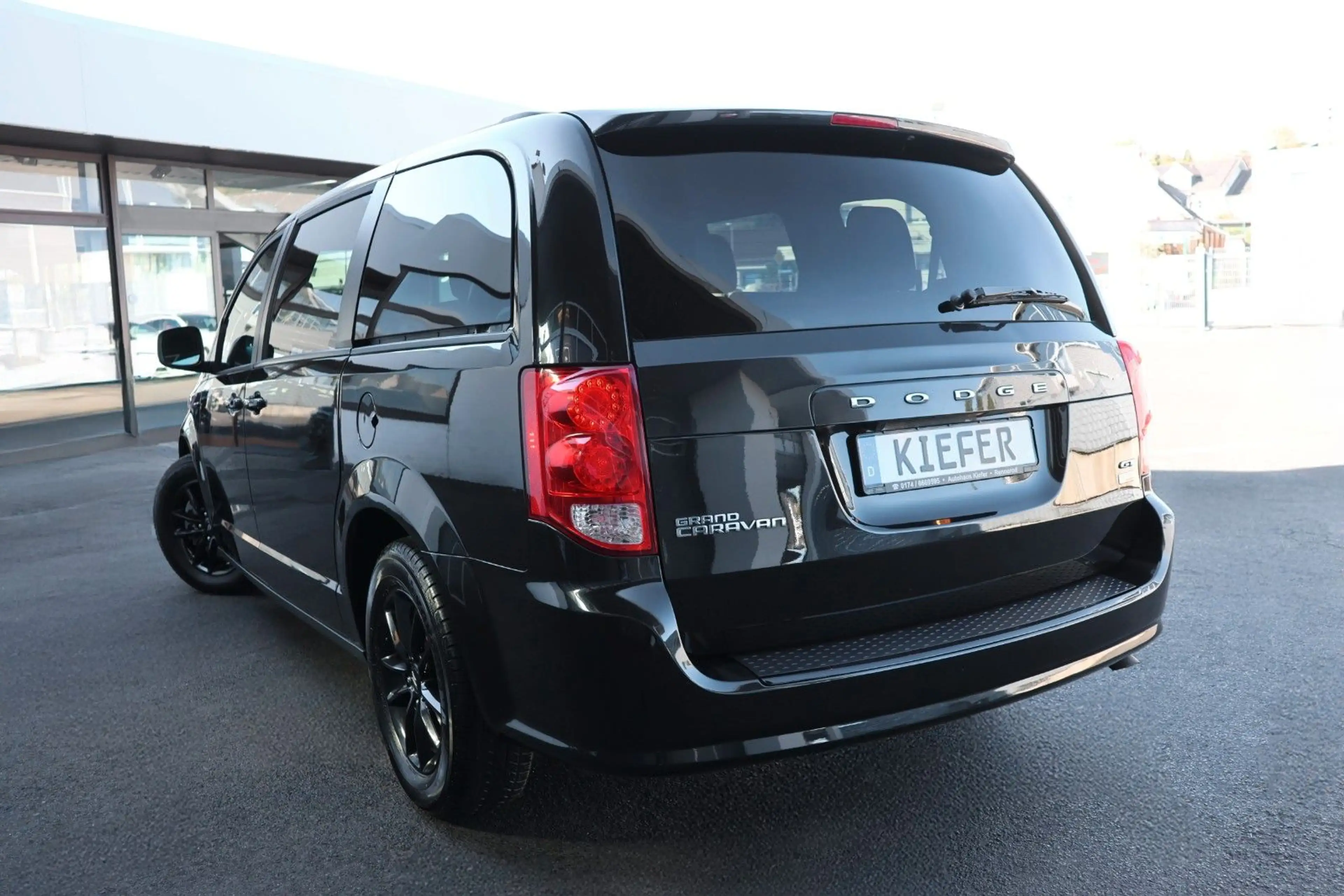 Dodge Grand Caravan 3.6 GT/7-Sitzer/SHZ/LHZ/KAMERA/R17 — photo 5