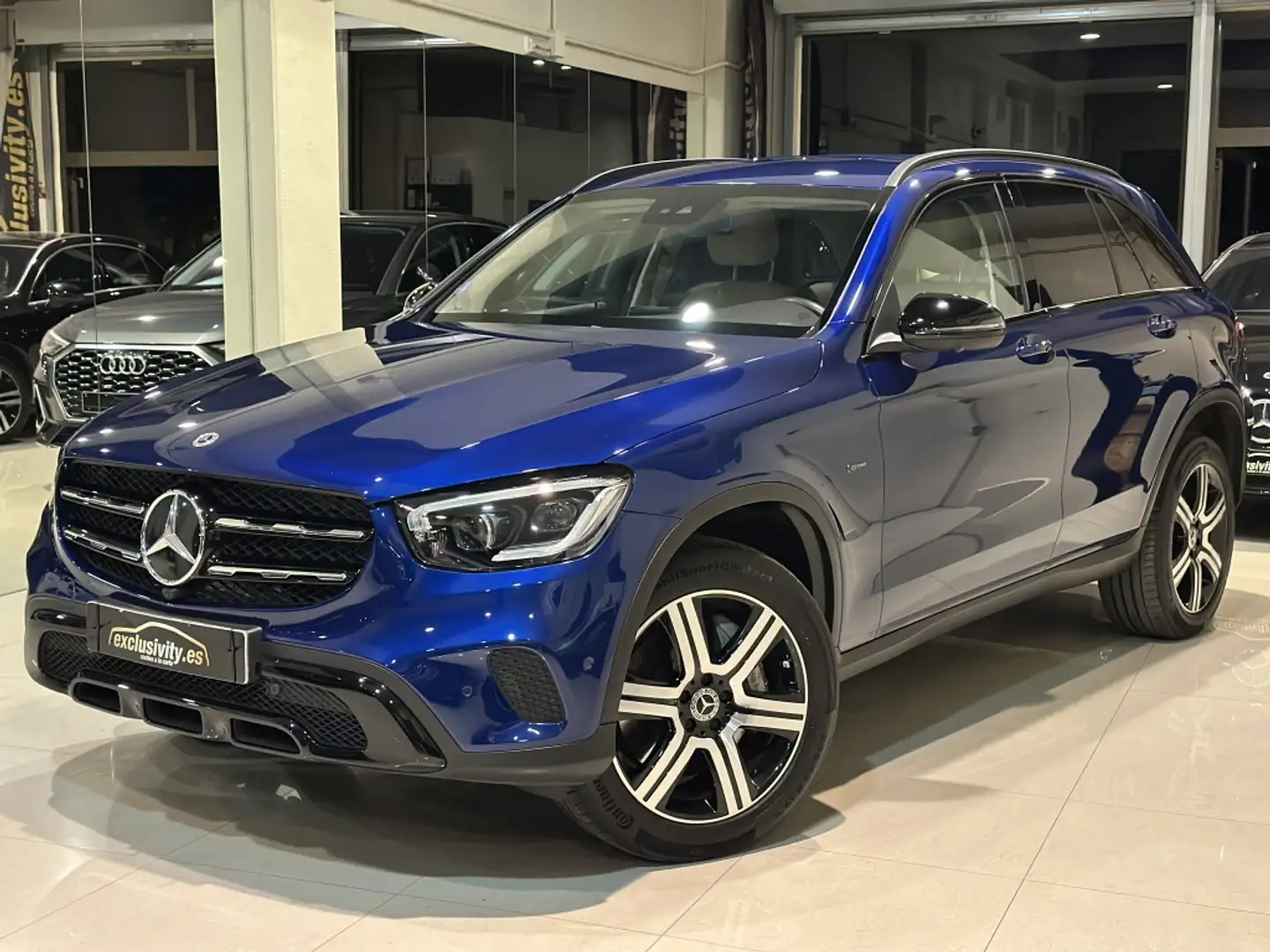 Mercedes-Benz GLC 300 300e 4Matic 9G-Tronic Azul - 1