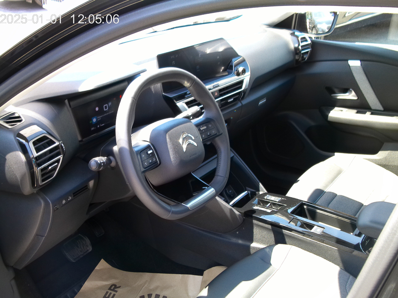 Citroen C4 X Feel Pack — photo 8