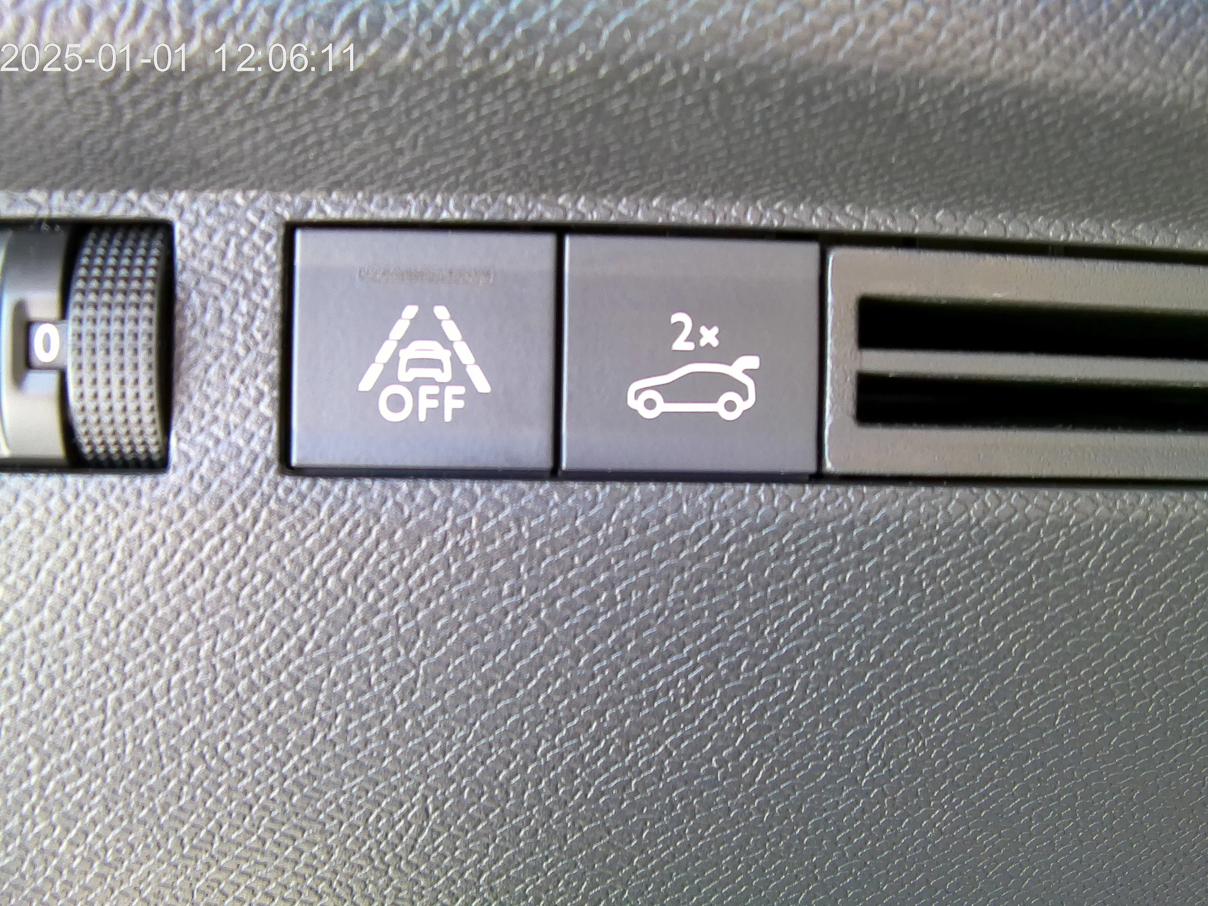 Citroen C4 X Feel Pack — photo 15