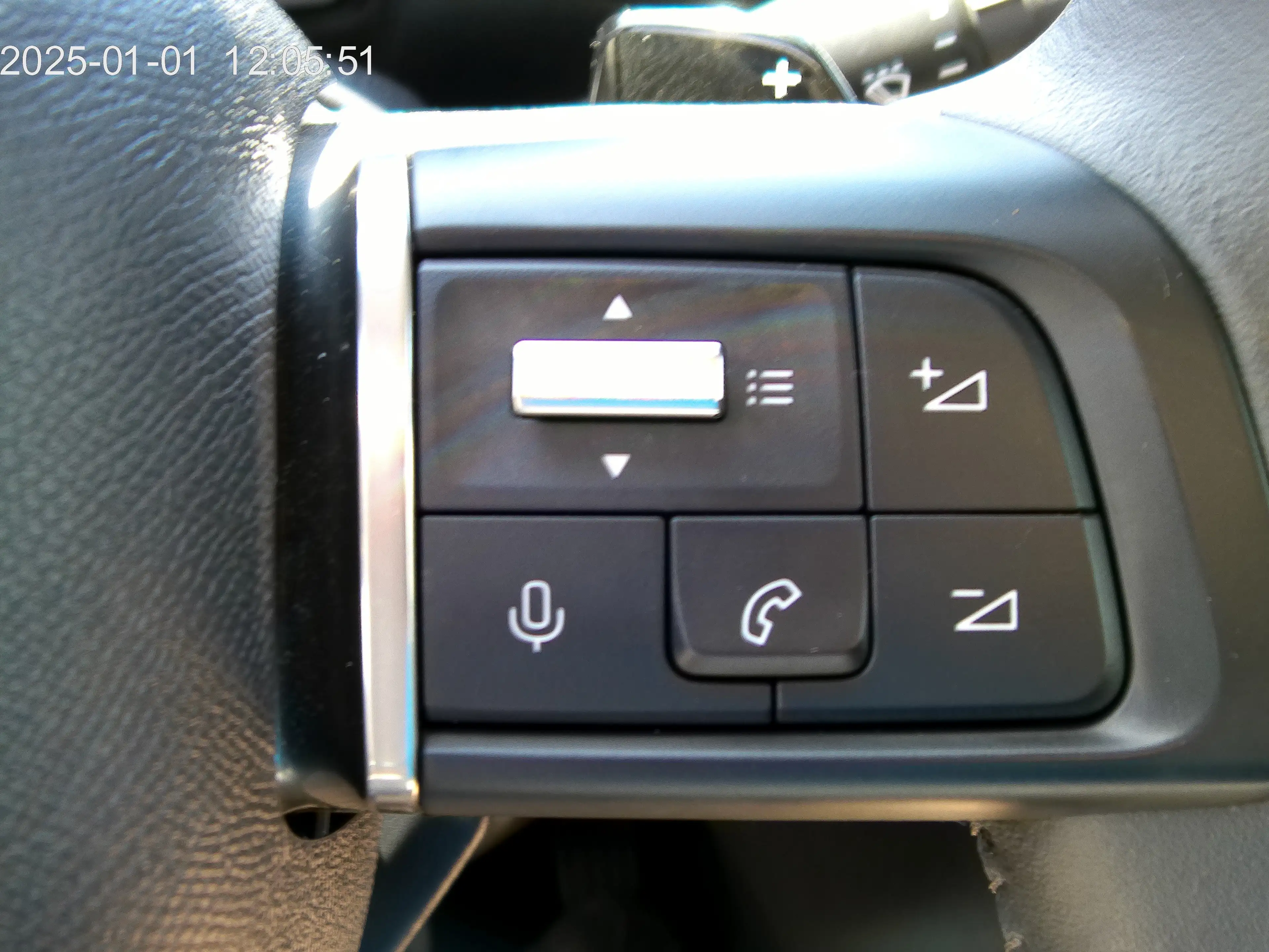 Citroen C4 X Feel Pack — photo 12