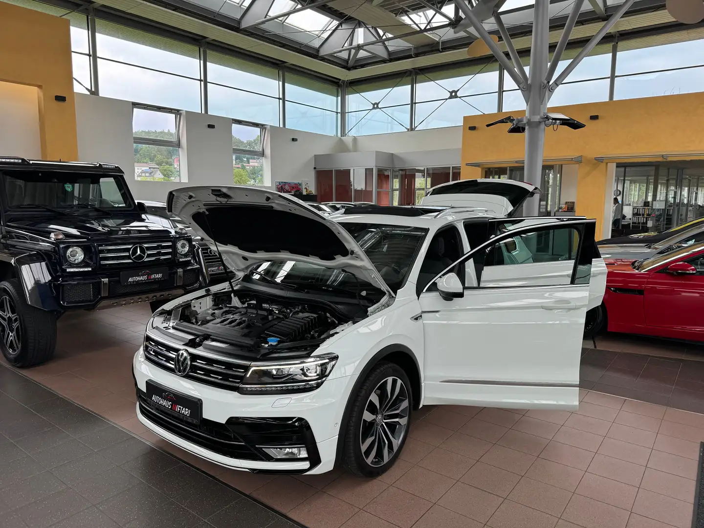 Volkswagen Tiguan 2.0 TDI Highline 4Motion 2x R line 20" Virtual Pan Bianco - 2