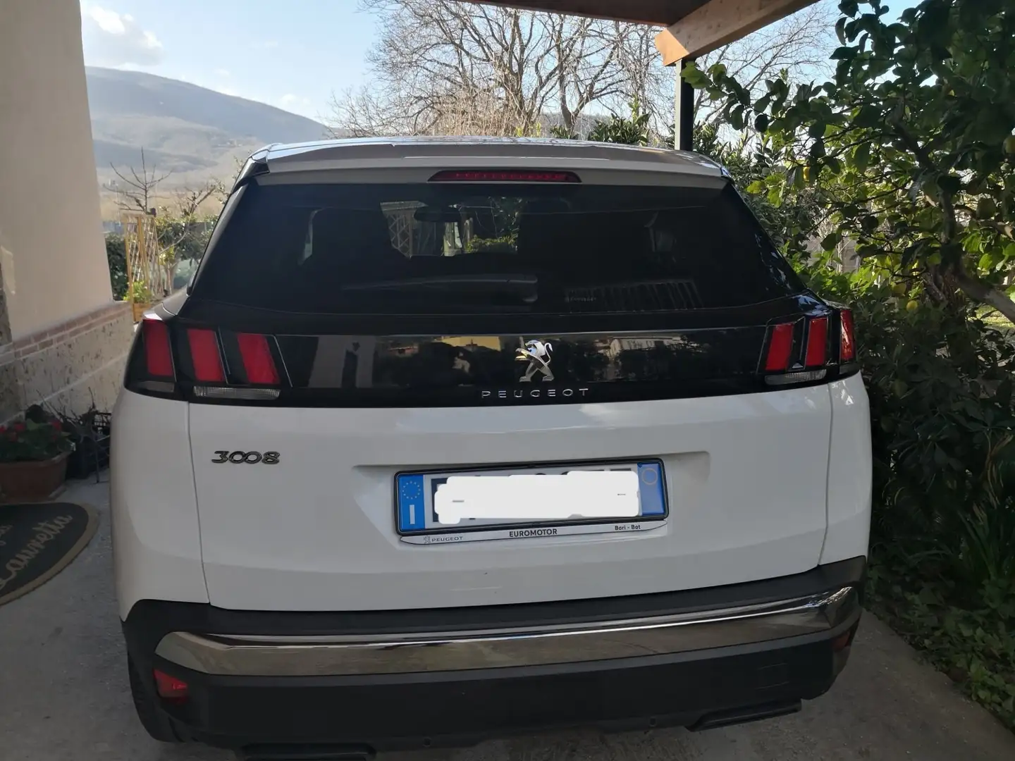 Peugeot 3008 1.5 bluehdi Business s&s 130cv Bianco - 2