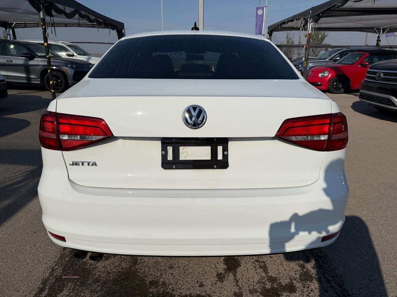 2015 Volkswagen Jetta Trendline plus 2.0 6sp w/Tip ONE OWNER! NO ACCIDEN — снимка 1