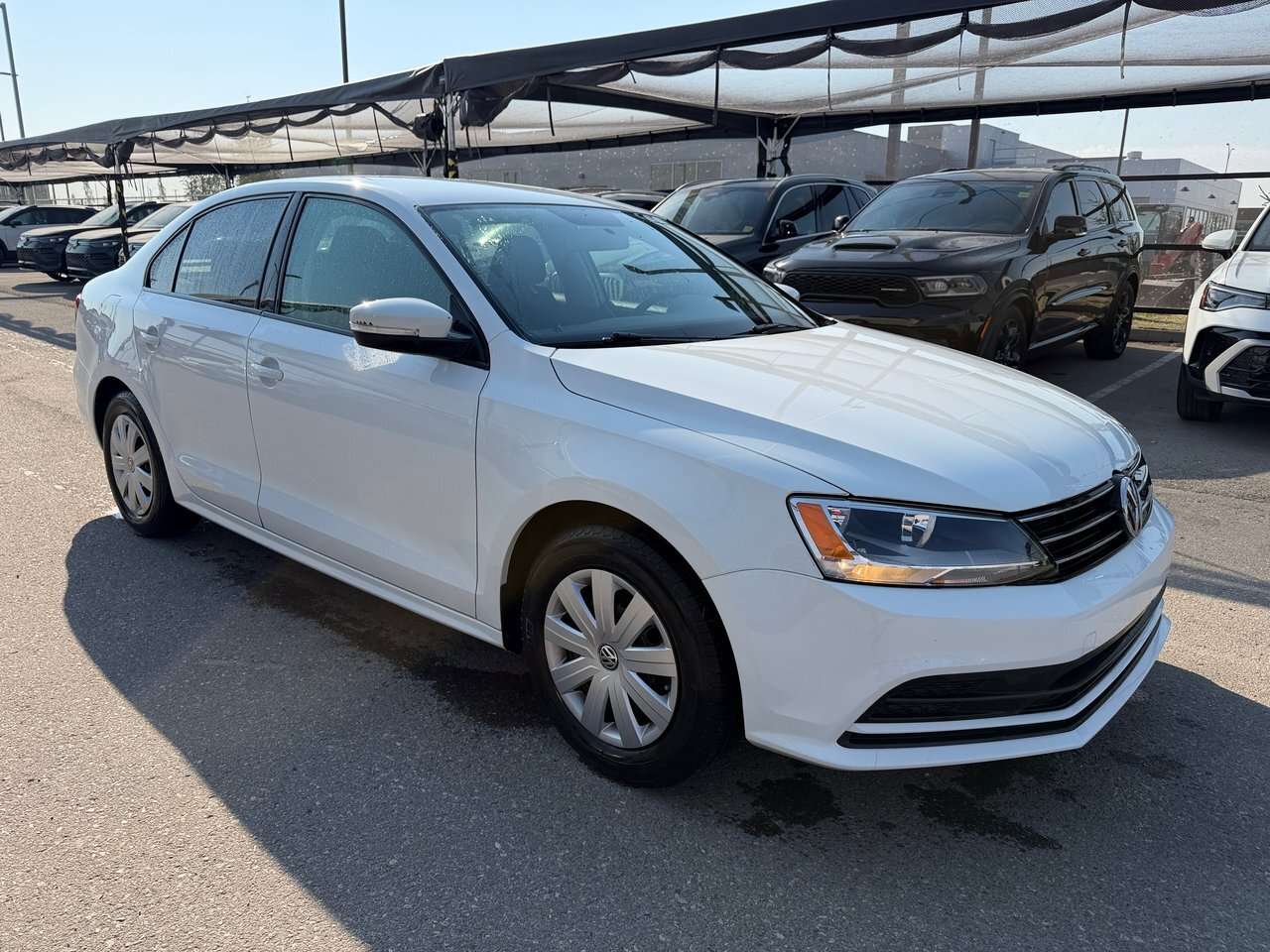 2015 Volkswagen Jetta Trendline plus 2.0 6sp w/Tip ONE OWNER! NO ACCIDEN — снимка 1