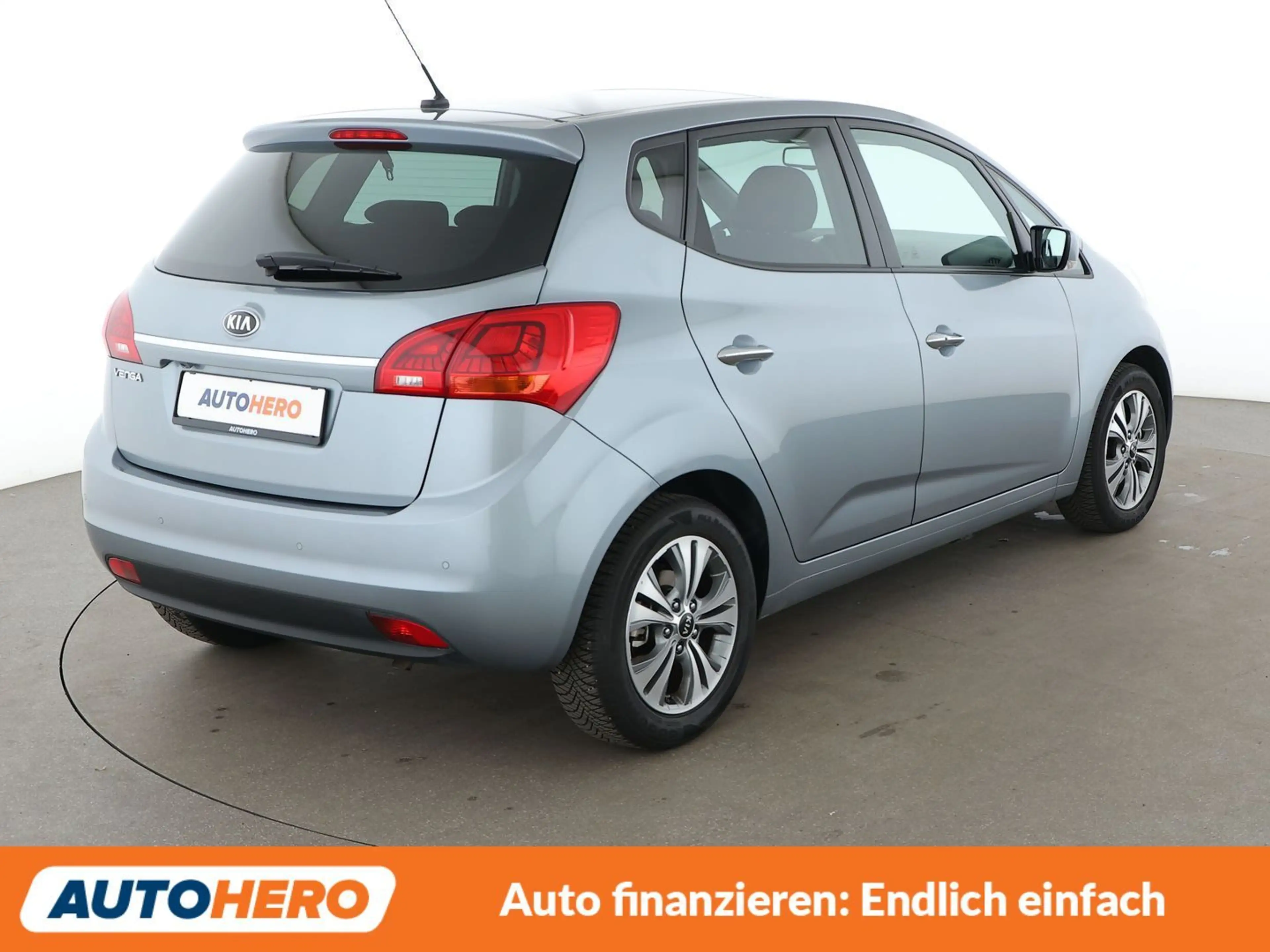 Kia Venga 1.6 Platinum Edition Aut.*NAV*TEMPO*CAM*PDC*SHZ* — photo 6