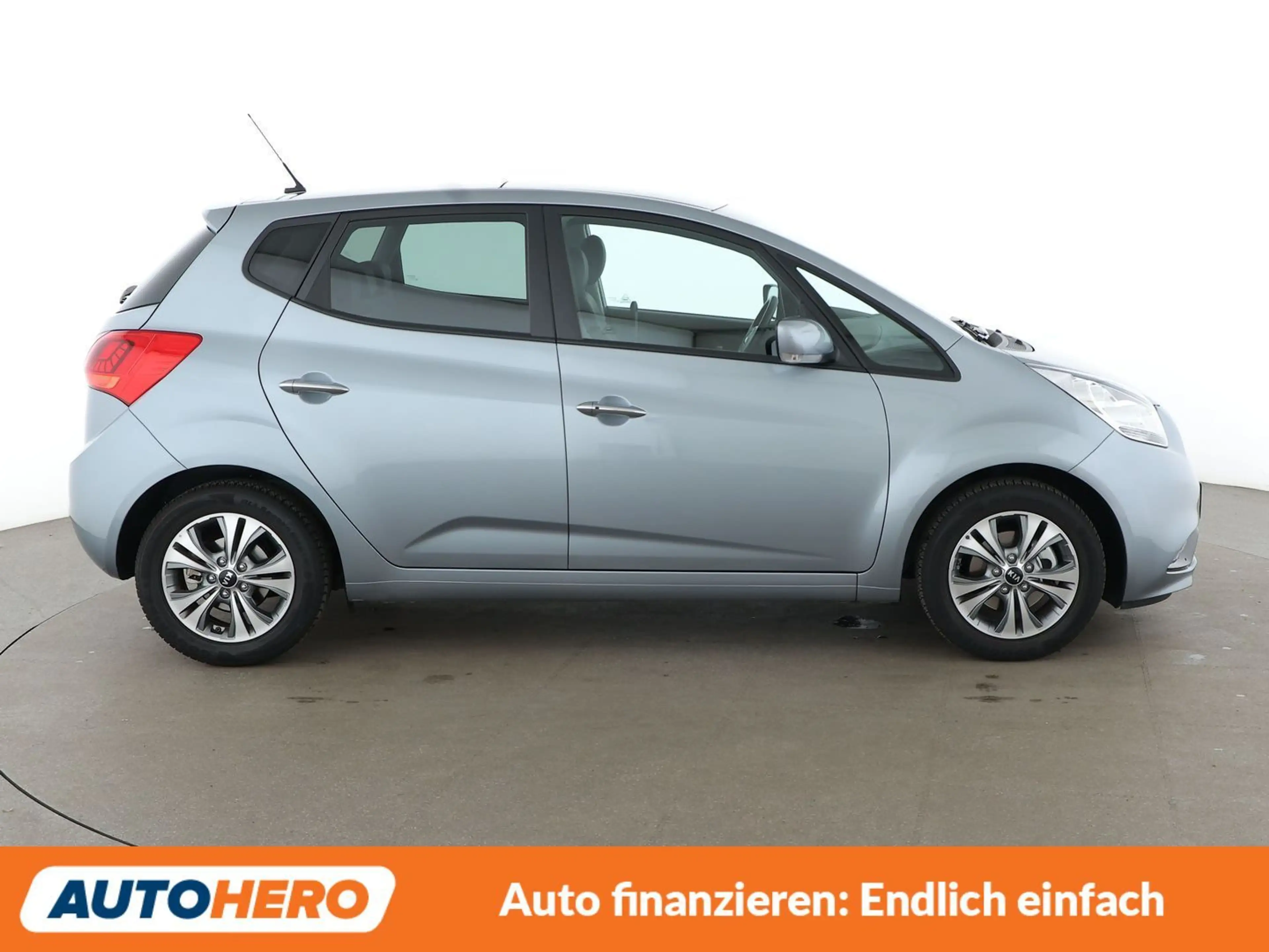 Kia Venga 1.6 Platinum Edition Aut.*NAV*TEMPO*CAM*PDC*SHZ* — photo 7
